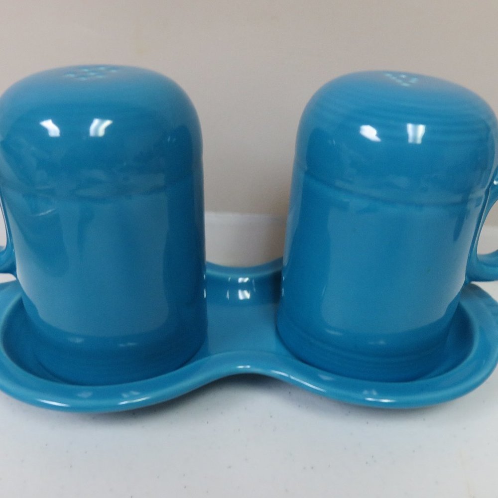 Fiesta Pottery Range Top Shakers Set with Tray - Blue